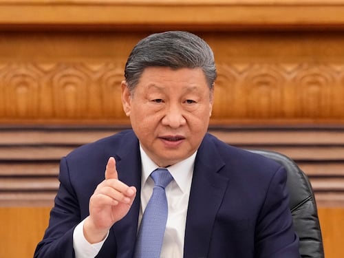 "200 milioni di consumatori fantasma...". Il jolly segreto di Xi contro i dazi di Trump