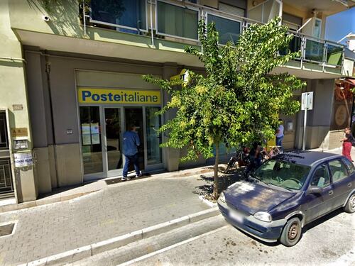 Rapina alle Poste: spari in strada e paura tra i cittadini