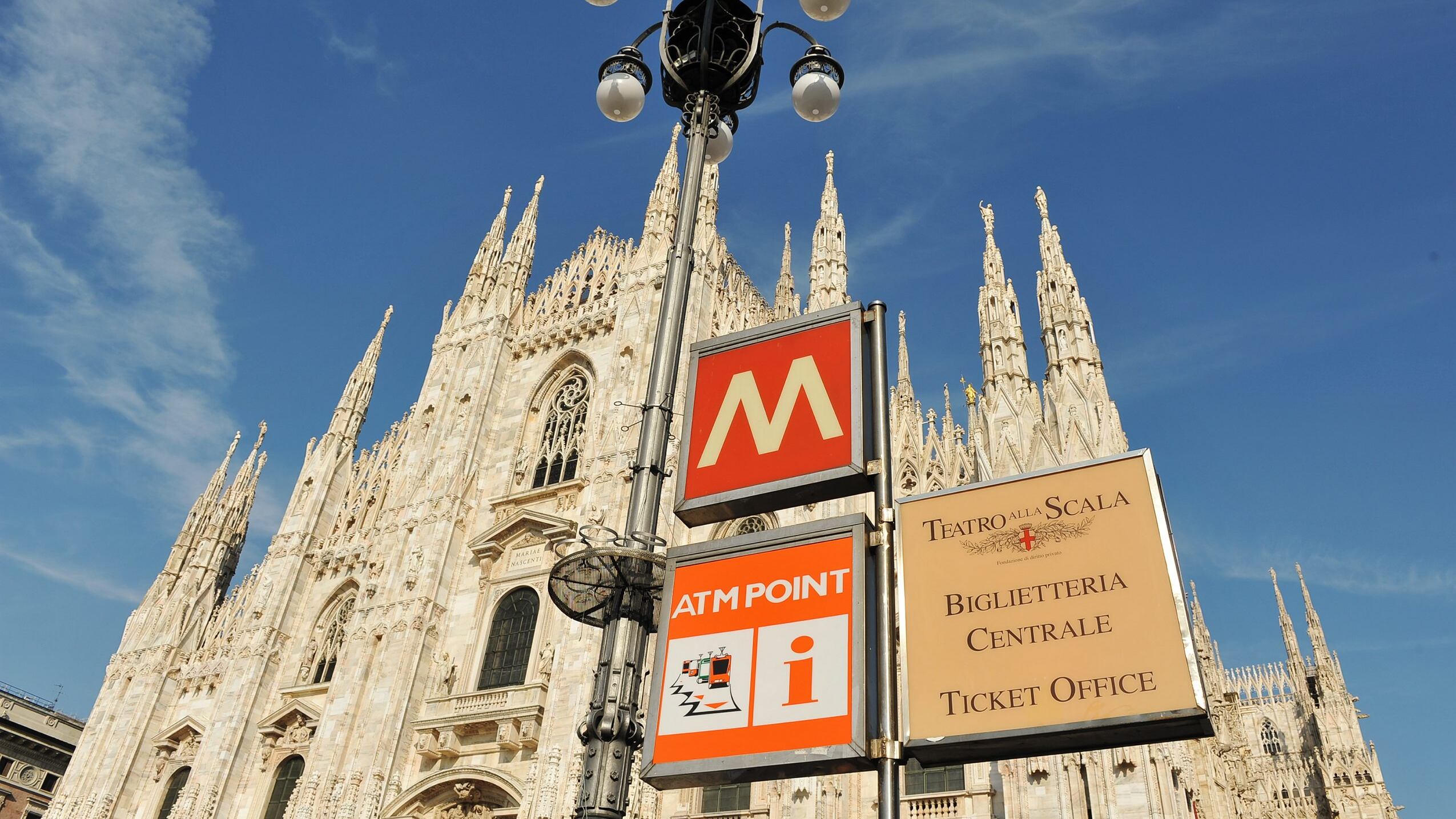 Spacciava marijuana in una delle nicchie del Duomo di Milano