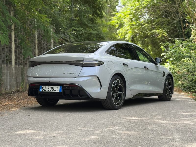 BYD Seal: guarda la gallery della potente berlina elettrica cinese 17