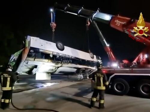 Tragedia di Mestre, dubbi sulle batterie elettriche. Salvini: "Fare una riflessione"