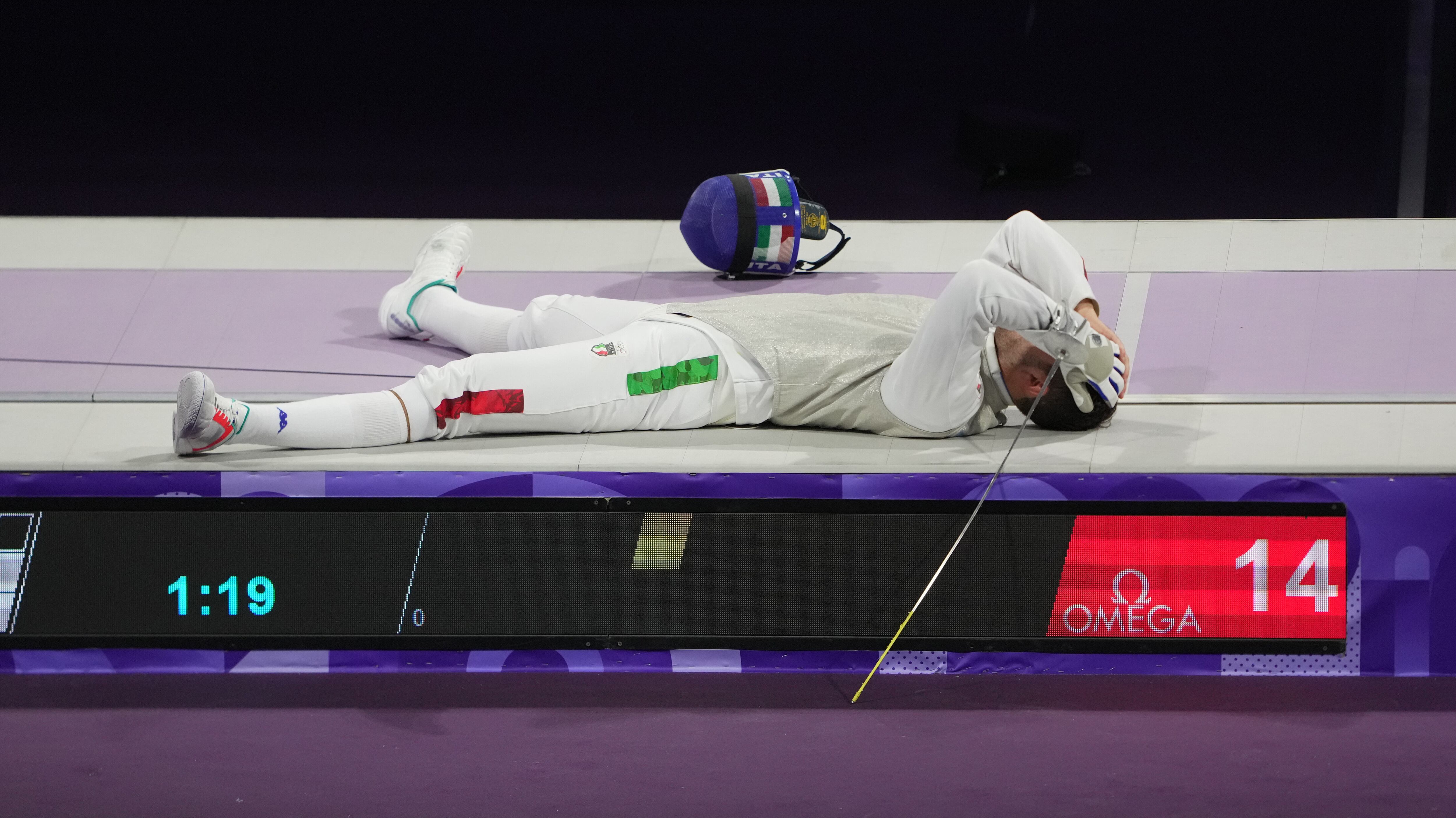 Olimpiadi, argento amaro per Macchi nel fioretto maschile. Ottava medaglia per l'Italia