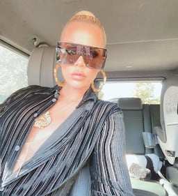 Kim Kardashian e le sorelle in foto 5