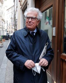 Luigi Zanda: "Non ne so molto, non ho letto abbastanza"