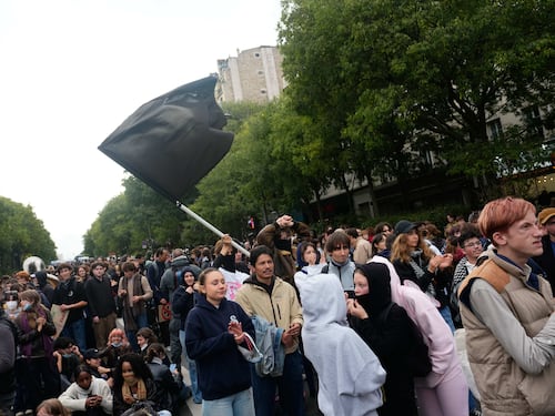 Francia, giro di vite sulle mobilitazioni