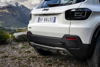 Jeep Avenger 4xe, guarda la gallery 7