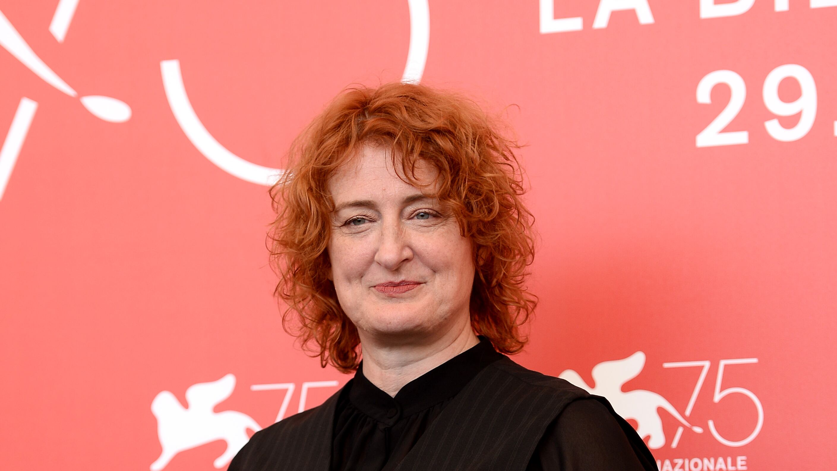 L'unica regista donna fa un film "maschio" e viene insultata in sala