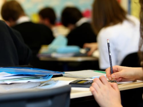 Polemica per alcune frasi a scuola: "Pochi stranieri e pochi disabili". Il ministro Fedeli si infuria