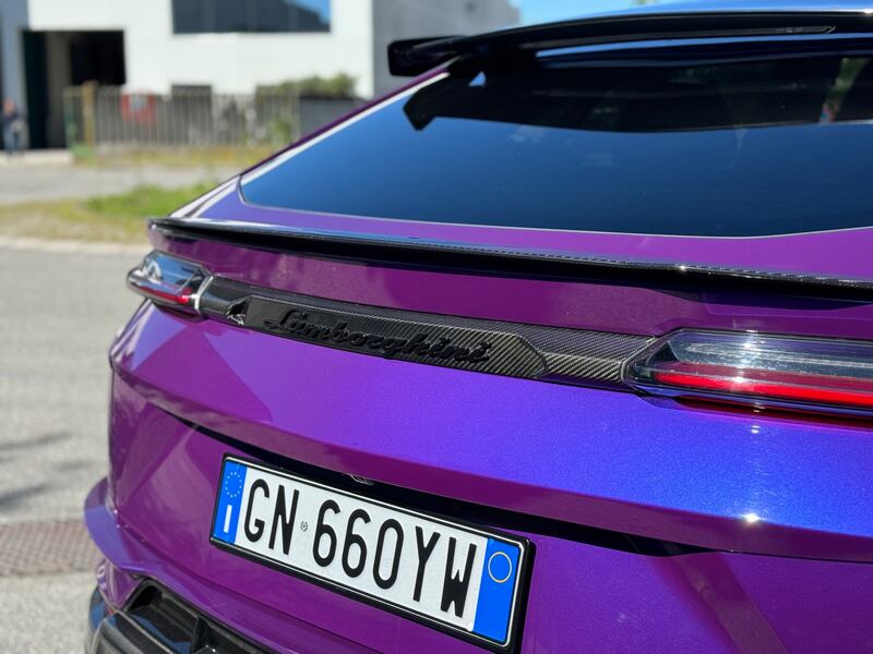 Lamborghini Urus Performante: guarda la gallery del super SUV da 666 CV 6