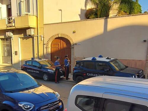 Omicidio a Cagliari, 43enne strangolato in un B&b. Fermato un 20enne