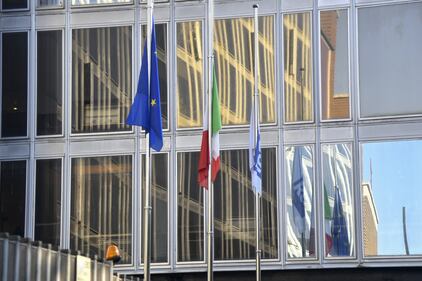 La camera ardente in Rai per Frizzi 9