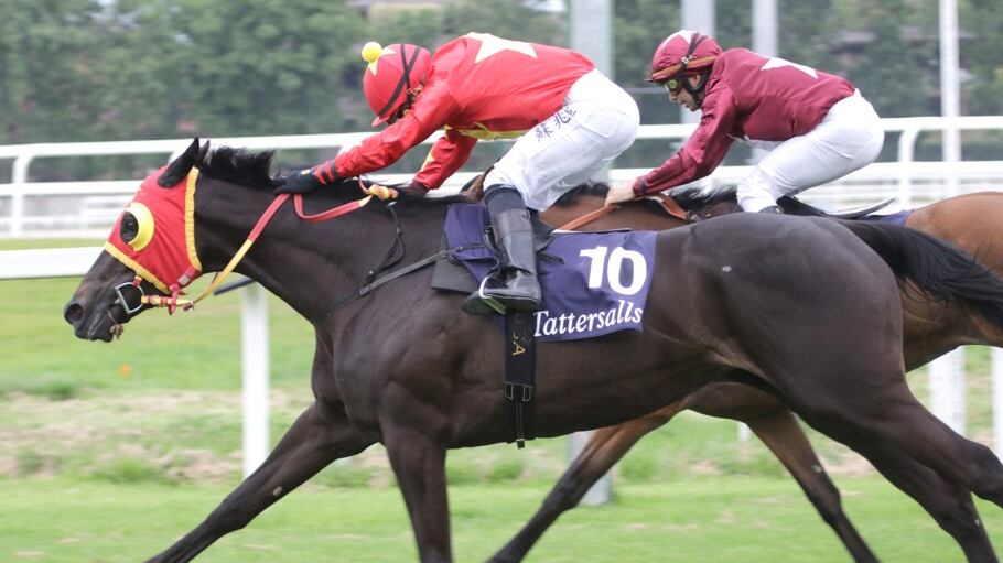 Oaks d'Italia a trazione giapponese, la giubba di Yoshida per vincere la classica
