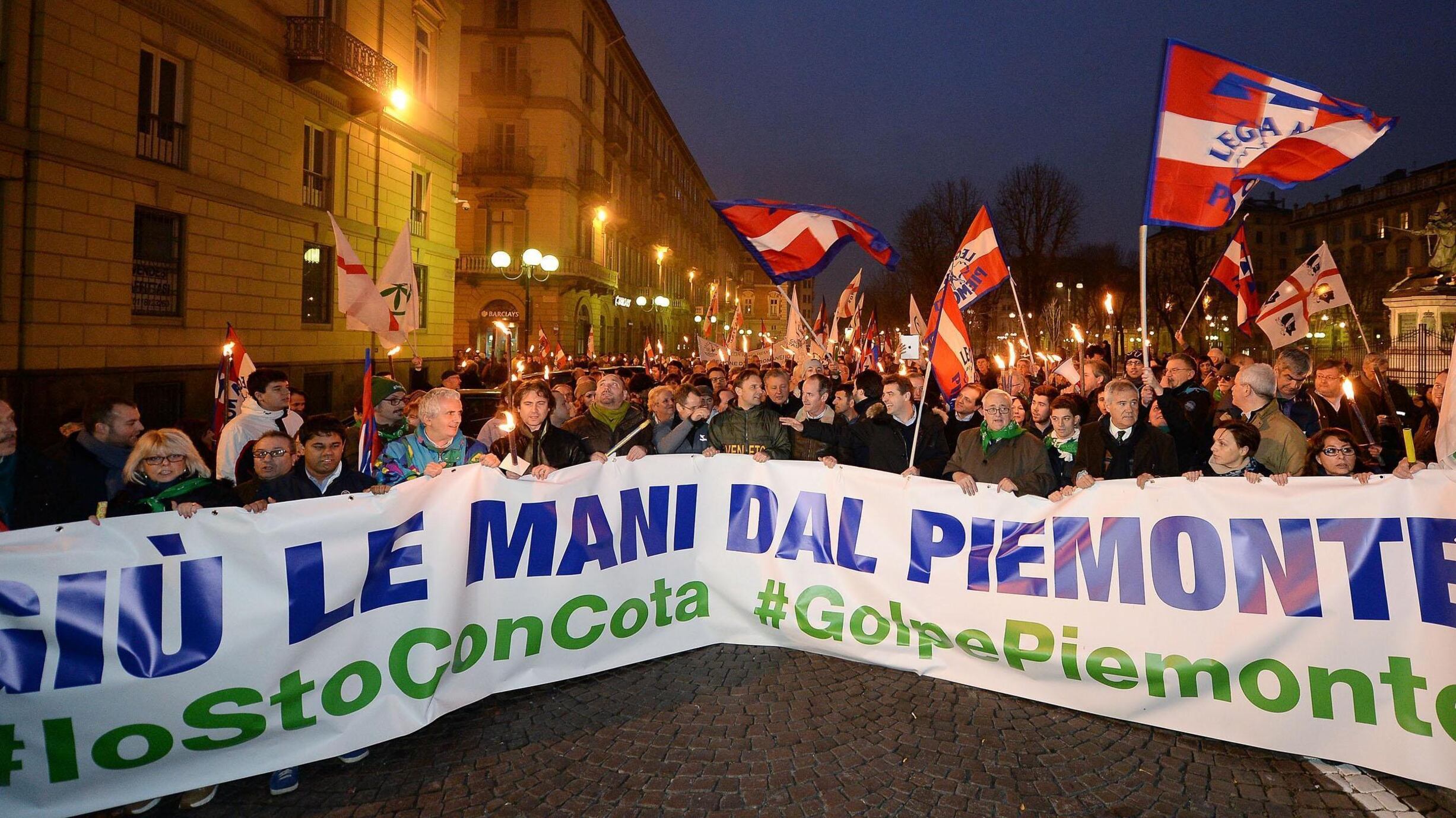 "Giù le mani dal Piemonte". La rabbia della Lega in piazza