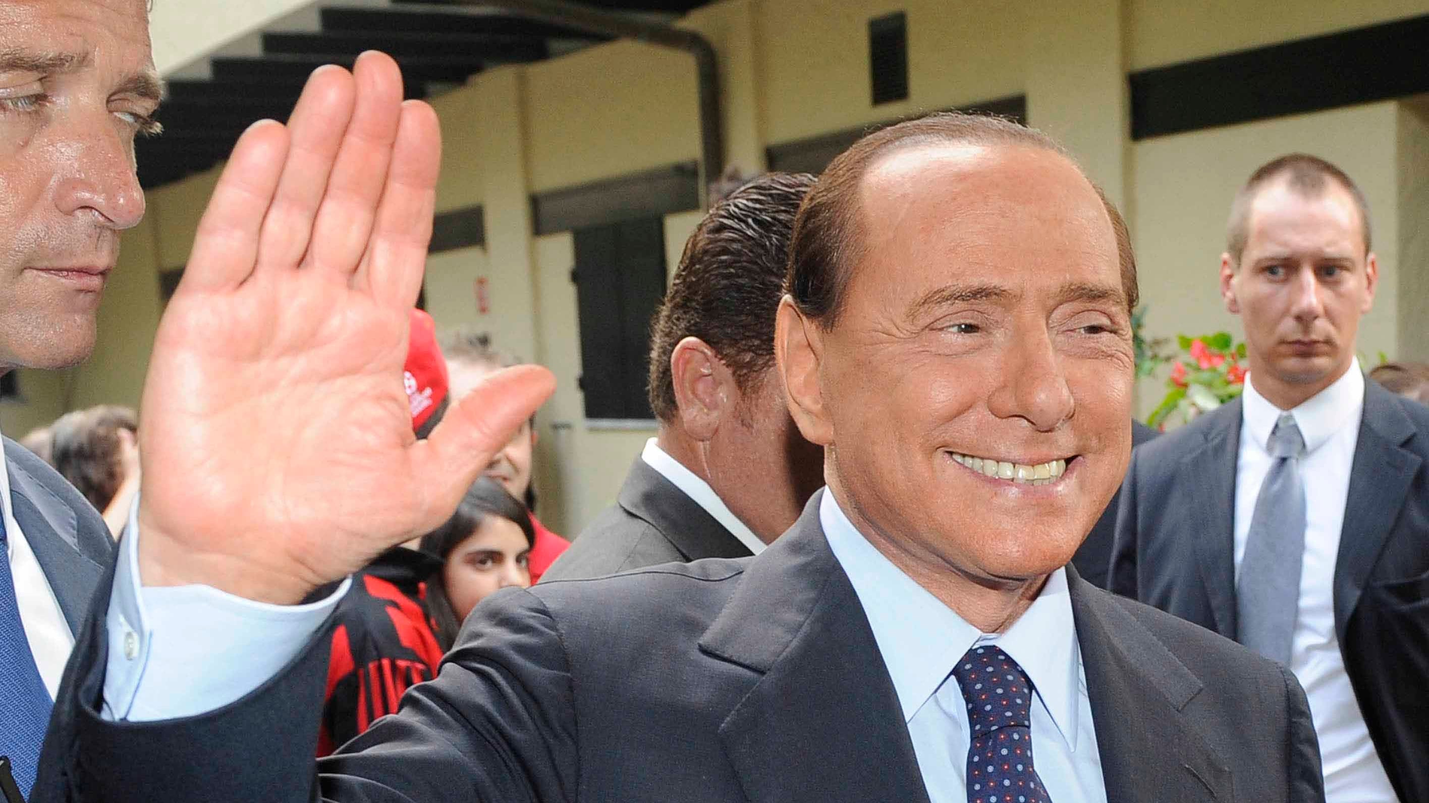 L'aeroporto intitolato a Silvio Berlusconi. La sinistra insorge (a scoppio ritardato)