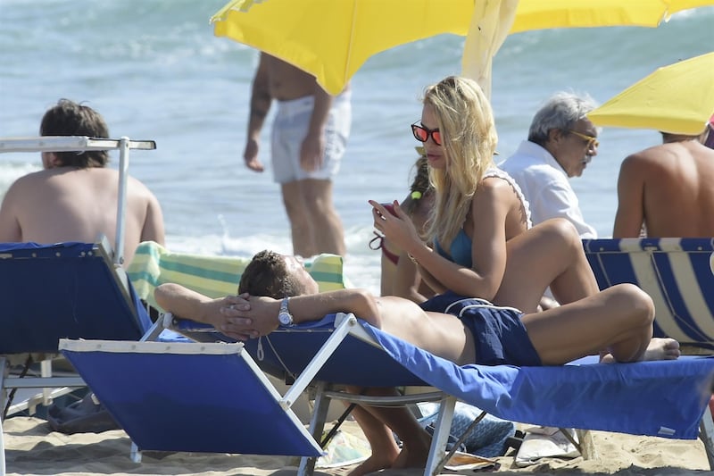 Ilary Blasi, sexy conduttrice del Grande Fratello Vip 16