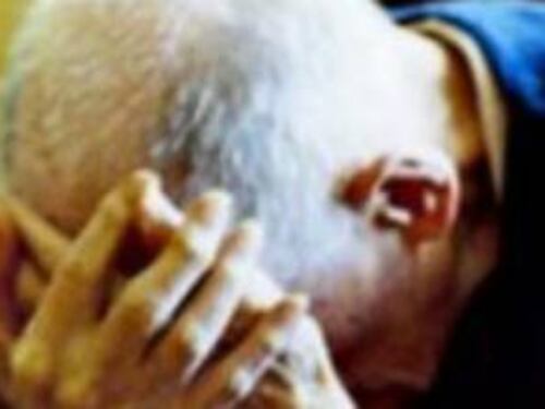 Barletta, ascensore rotto. Malato di Alzheimer “prigioniero” in casa