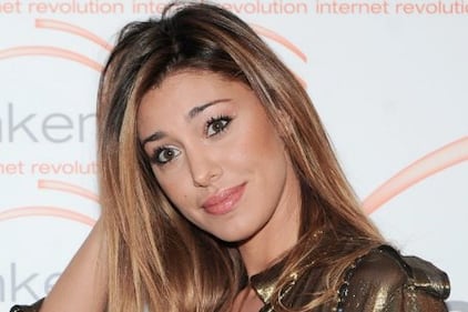Belen Rodriguez ed Elena Santarelli, sexy coppia per Paolo Bonolis all'Arena di Verona 15