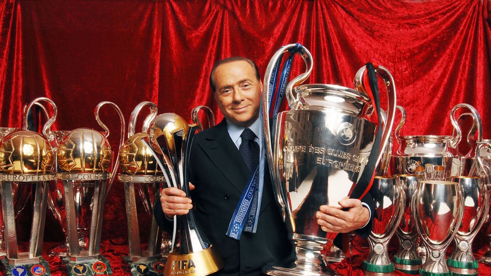 Milan, battuta di Silvio Berlusconi: "Finirà che ricompro la squadra"