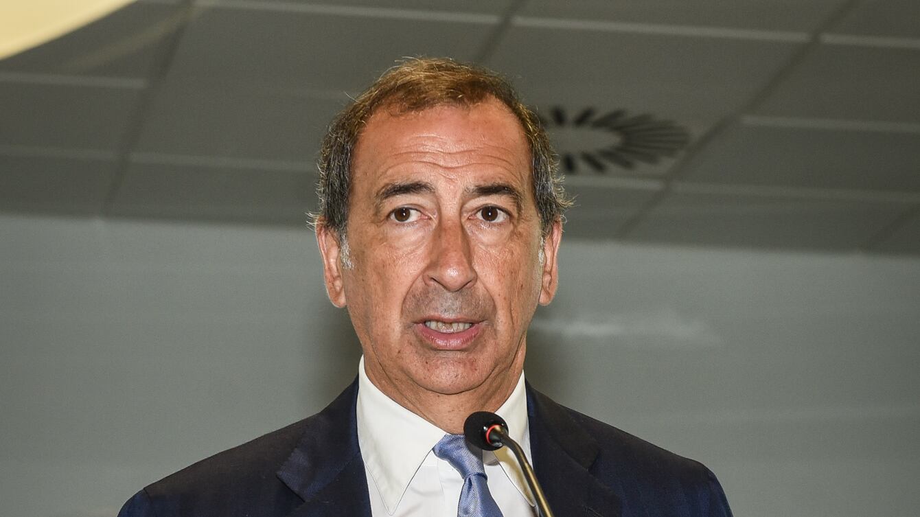 "In campagna elettorale", "Lui pensi alle periferie": scontro tra Sala e Salvini