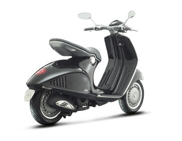 Vespa 946 15