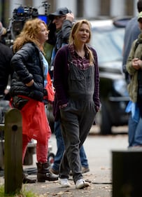 Bridget Jones mamma: Renée Zellweger col pancione sul set 6