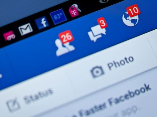 Così Facebook decide che cosa possiamo vedere e cosa no