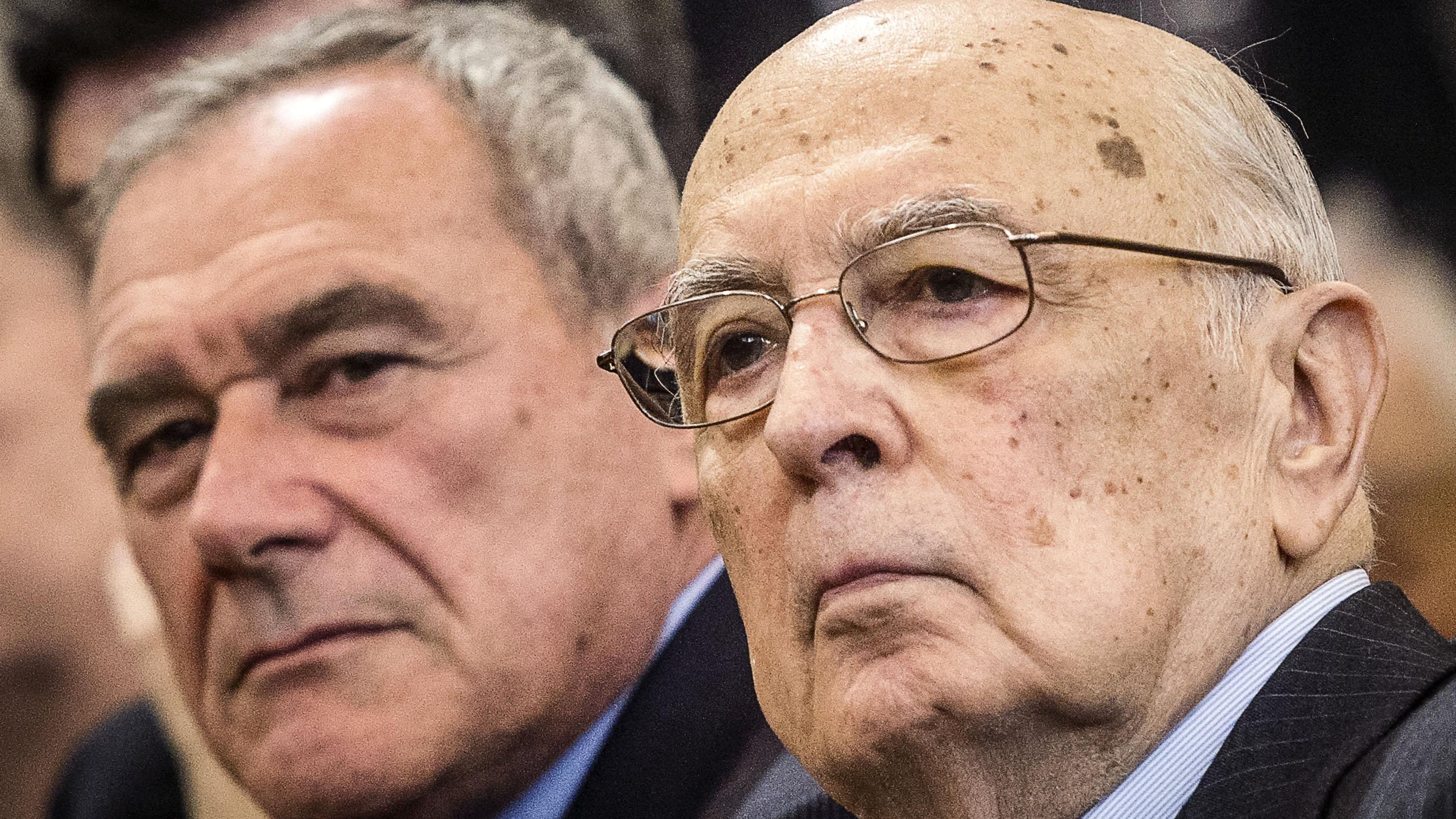 Caos sul nuovo Senato. Napolitano badante salva Grasso dall'ira Pd