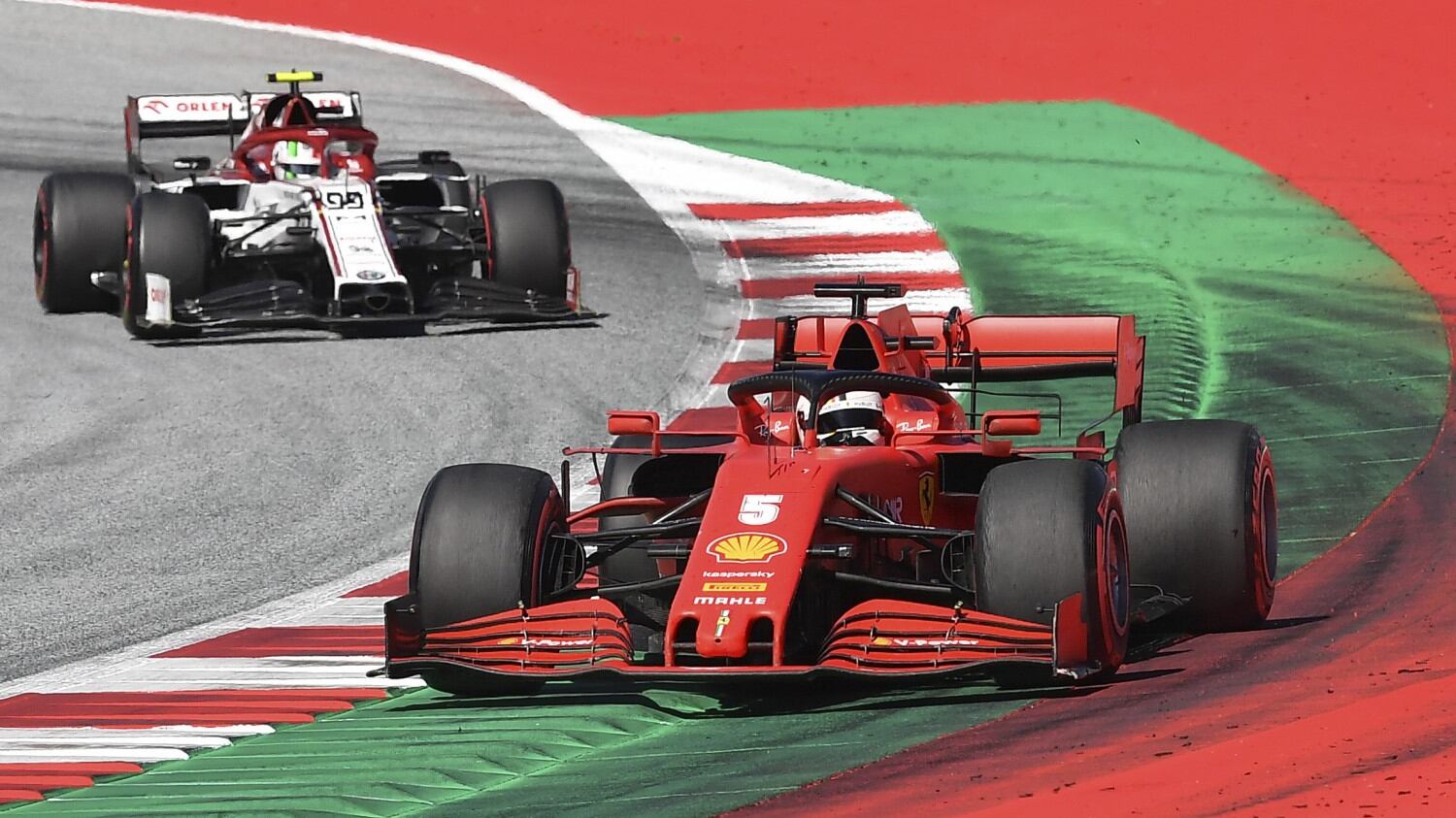 F1 a Imola. La notizia più bella con la Rossa più brutta