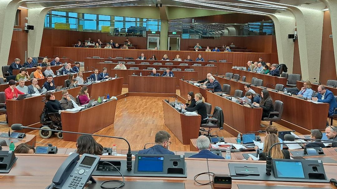 Dazi, la Regione vota il sostegno al governo per le trattative