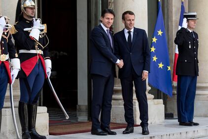 Conte da Macron all'Eliseo 9