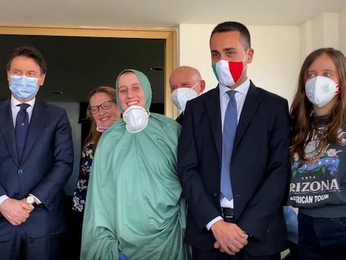 Caso Romano, passerella di Conte-Di Maio ha fatto da spot ai terroristi?