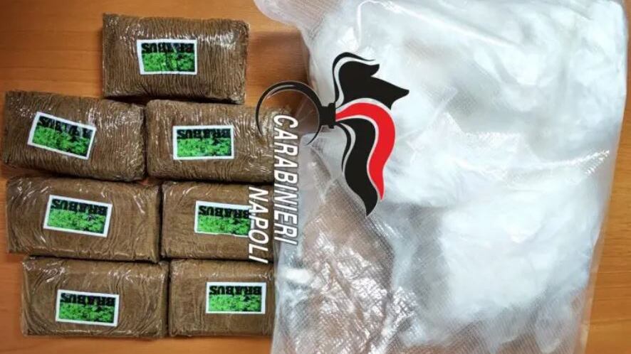 Una "mozzarella" di cocaina: arrestato 33enne