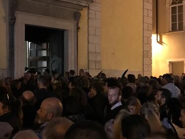 Folla a Trieste per la messa in suffragio ai due poliziotti uccisi 2