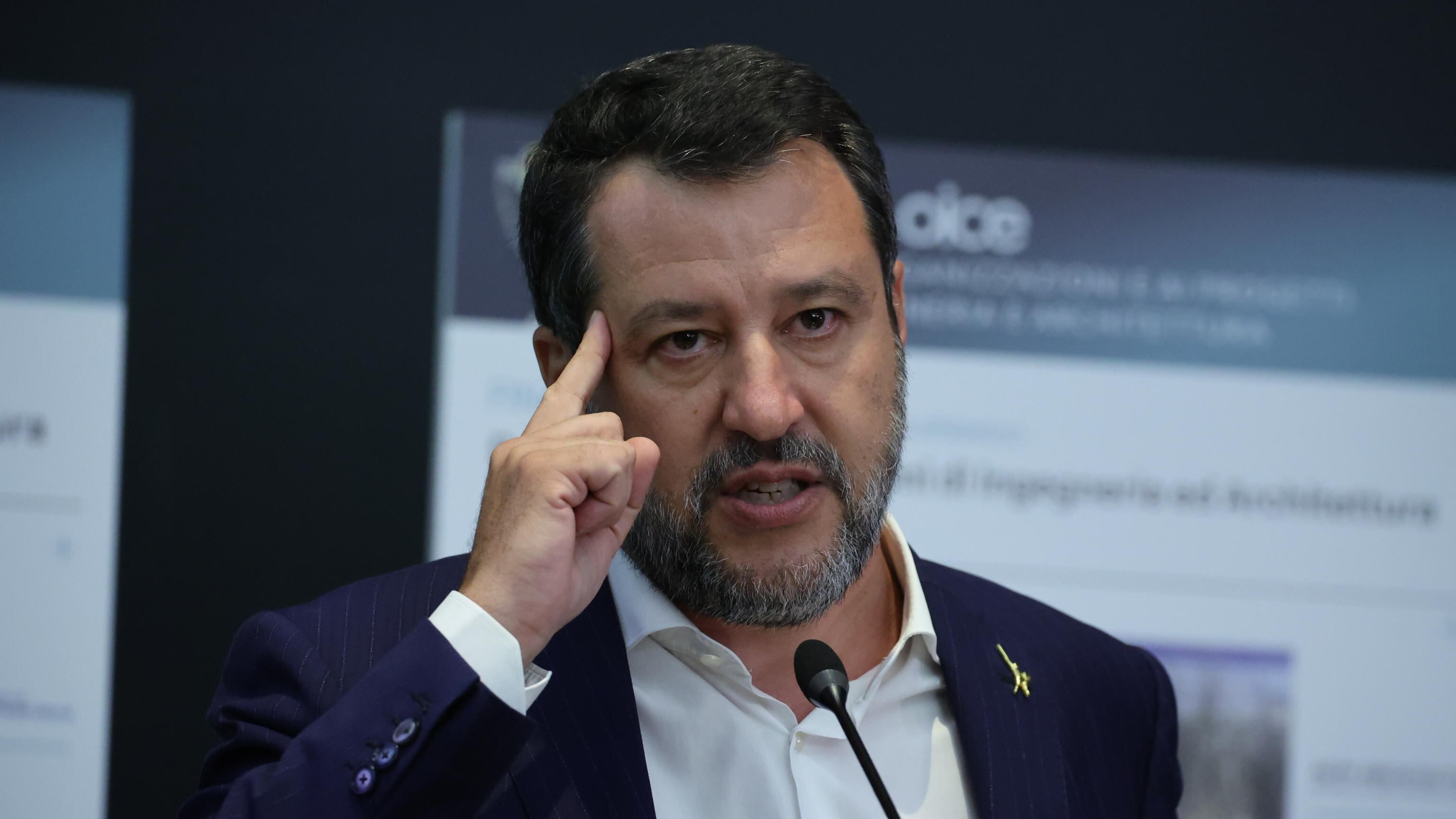 Lotta a baby gang, daspo ai minori e castrazione. Ecco il piano Lega contro il "branco"