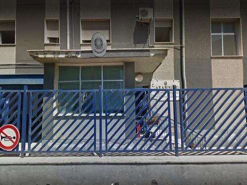 Eboli, imprenditore aggredito con pistola e rapinato di 1000 euro