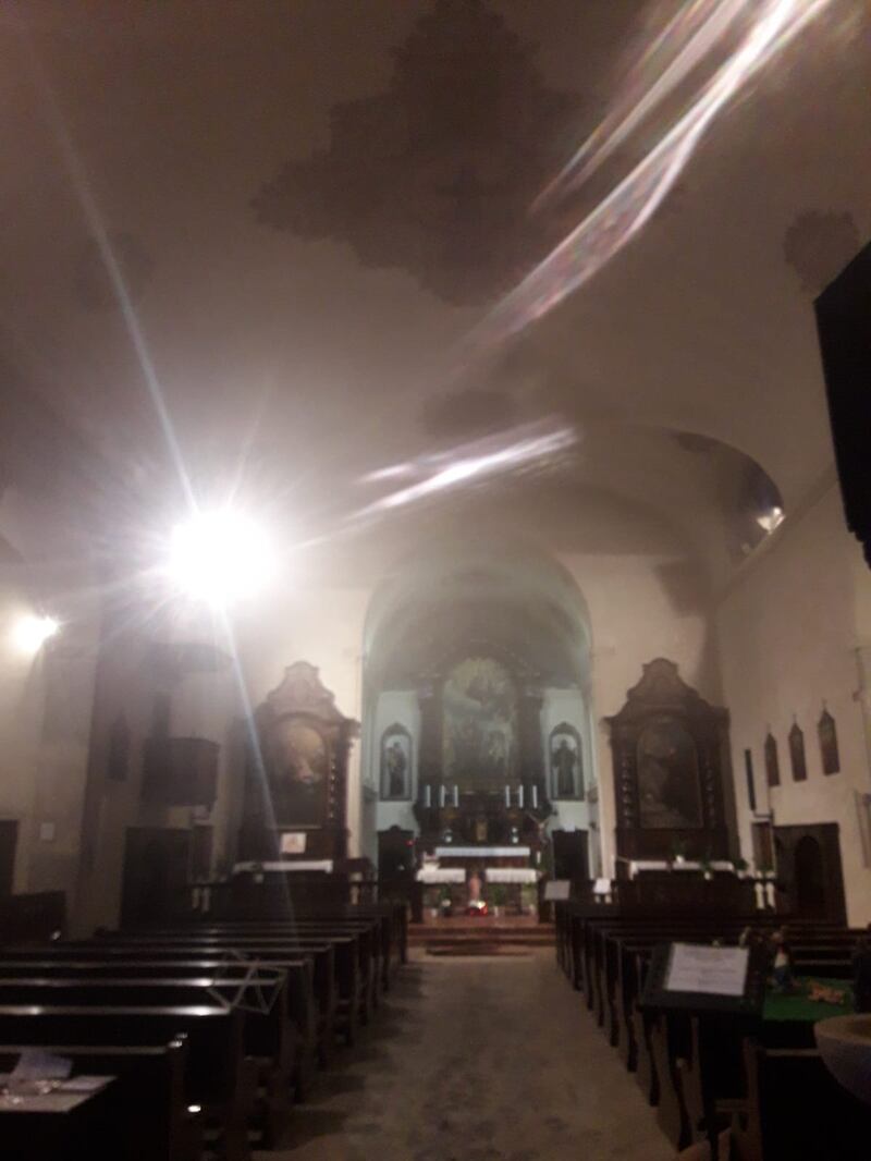 Rovereto, incendiato il portone della chiesa che ospitò il presepe anti-abortista 3