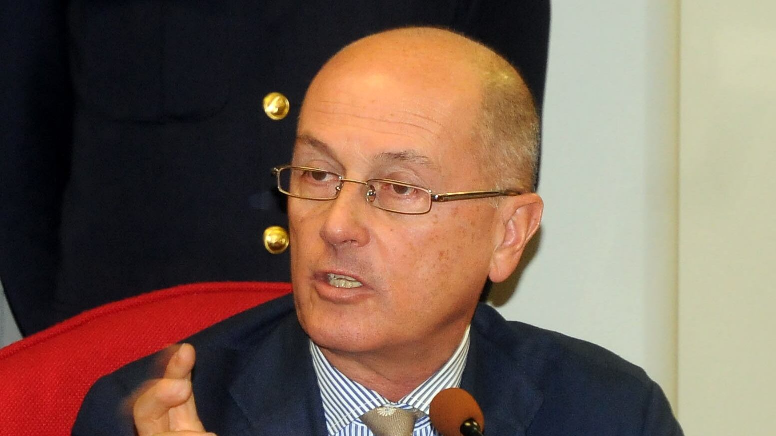 Santa Maria Capua Vetere il carcere è fuori controllo. Rivolta sedata con la forza
