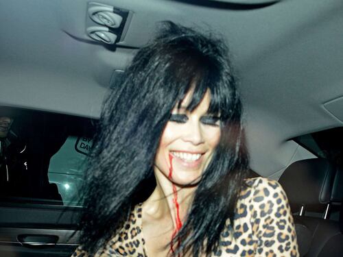 Il sangue sul collo di Claudia Schiffer