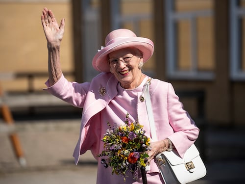 Chi è la regina Margrethe? Dall’amore per l’arte al vizio del fumo