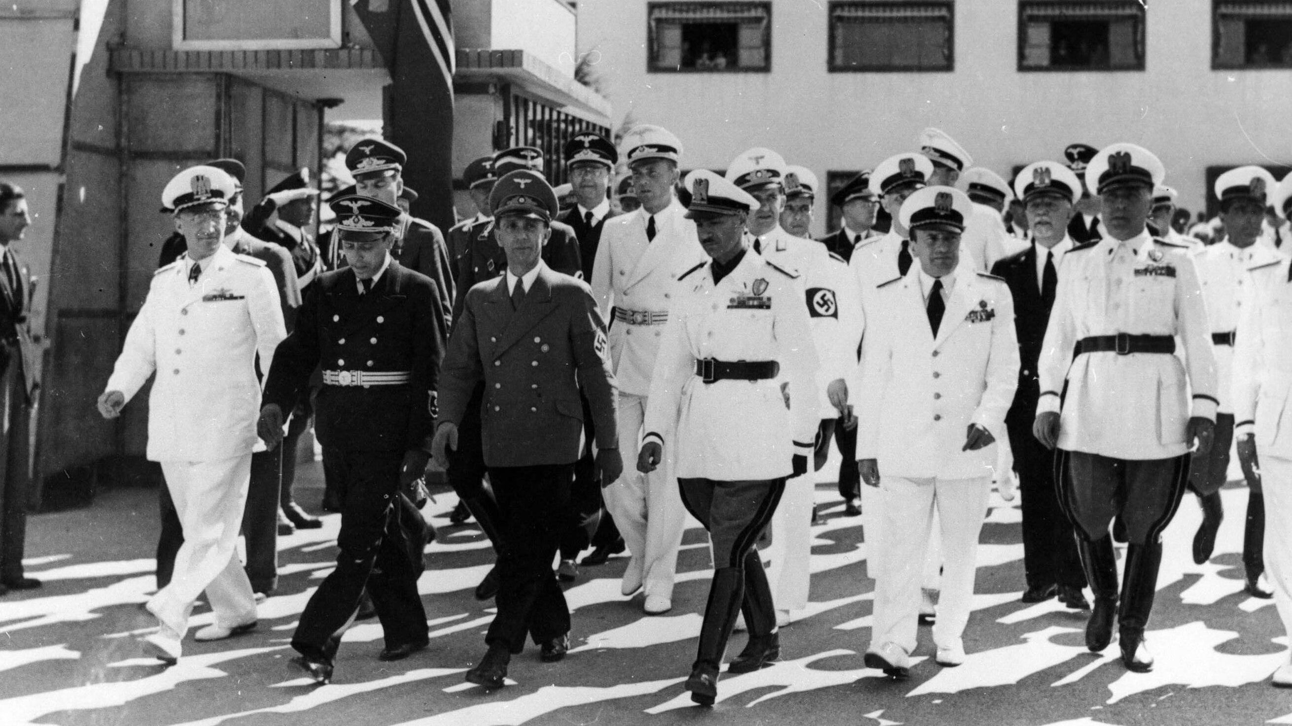 Goebbels, il direttore dell'orchestra che "suonava" le masse tedesche