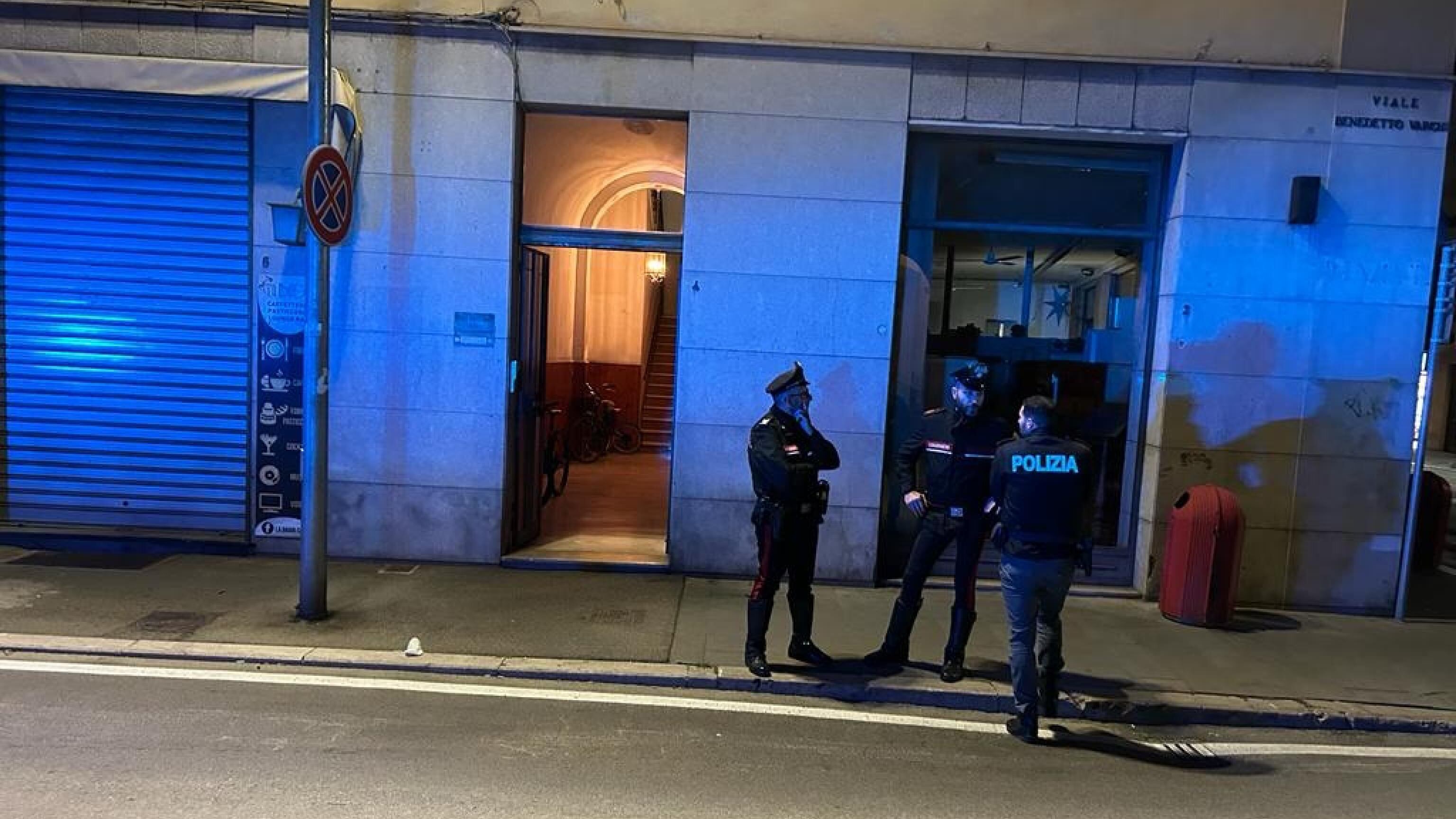 "Ha ucciso mamma e nonna". Denunciato dal figlio 16enne