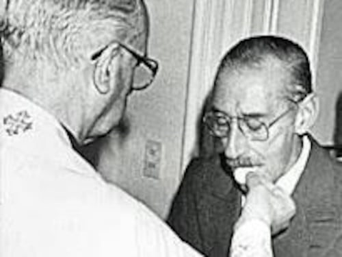 Ombre e bufale su Bergoglio durante la dittatura di Videla