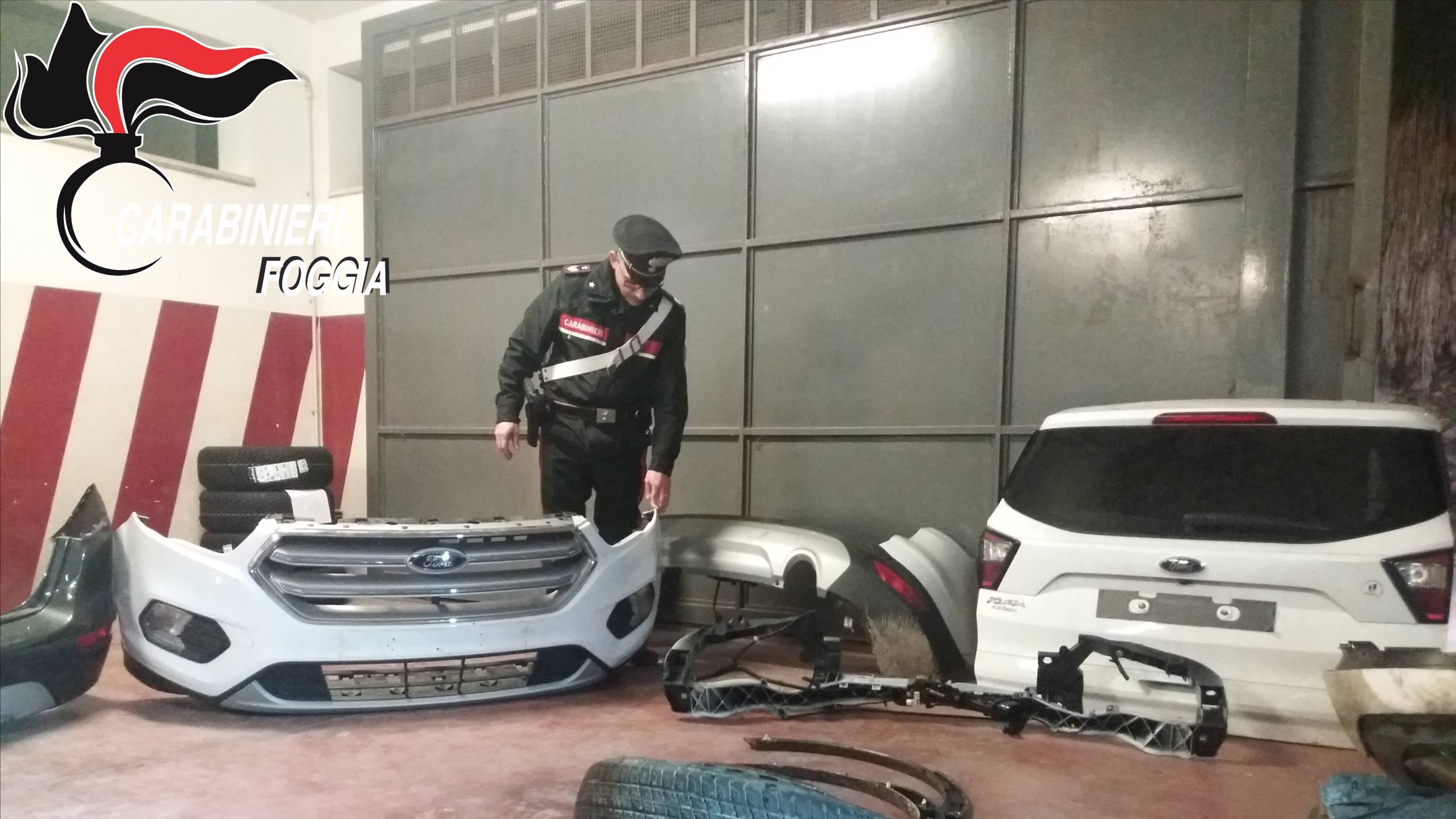 Trasportava auto rubate, fermato un immigrato