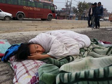 Un forte terremoto ha scosso il Nepal 3