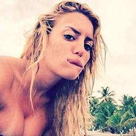 Elena Morali: ecco le foto bollenti in bikini 3