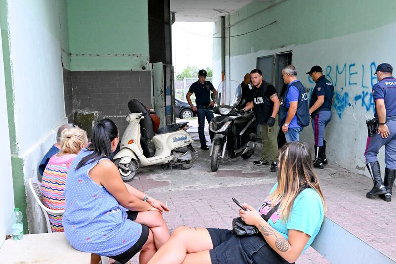 Operazione "Alto impatto": 400 agenti dispiegati in un blitz a Caivano 7