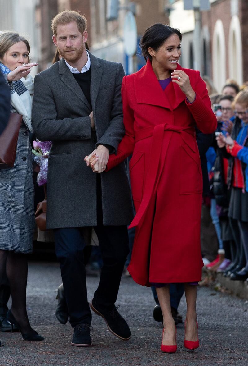 Meghan Markle in rosso per un poeta: foto 7