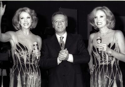Le gemelle Kessler con Johnny Dorelli