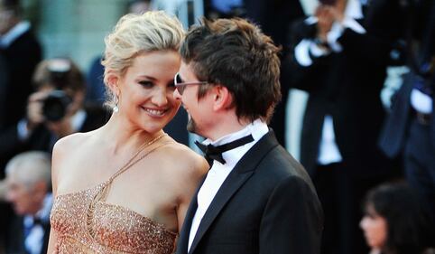 Kate Hudson in bikini nude look su Instagram 15
