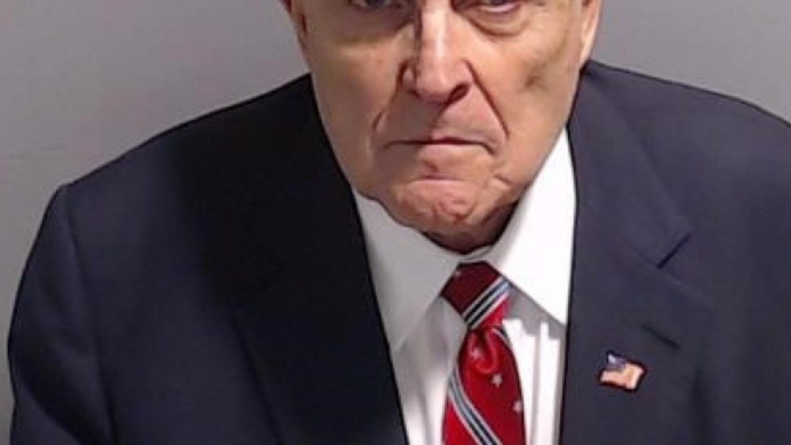 Rudy Giuliani si costituisce: il "sindaco d'America" arrestato in Georgia